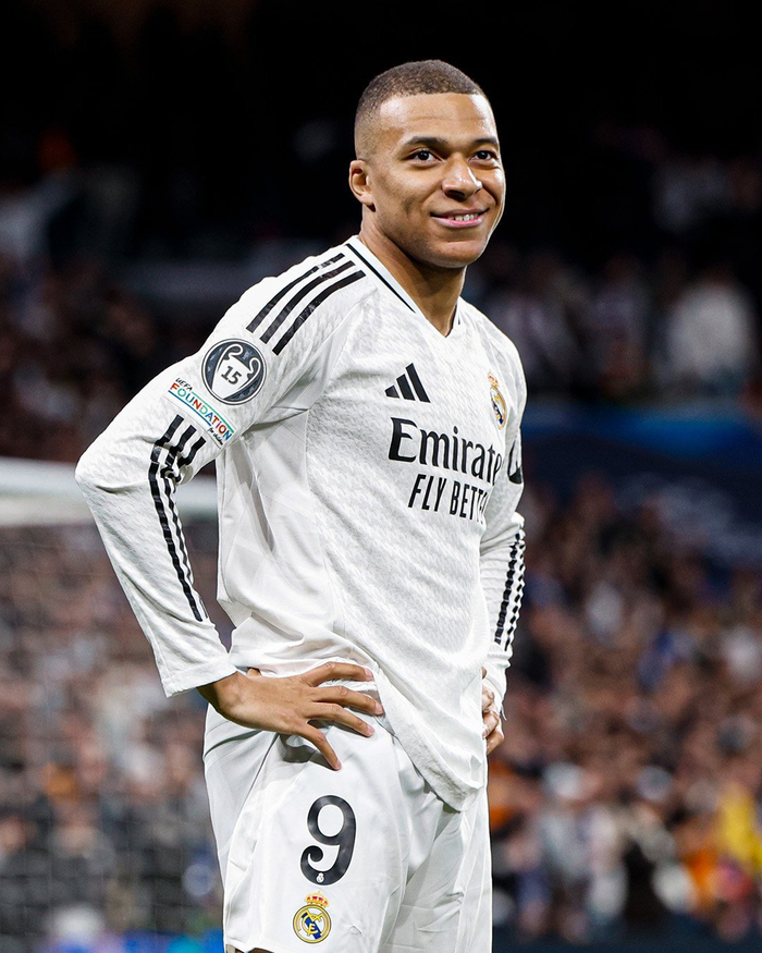 内容创作迎 内容创作迎