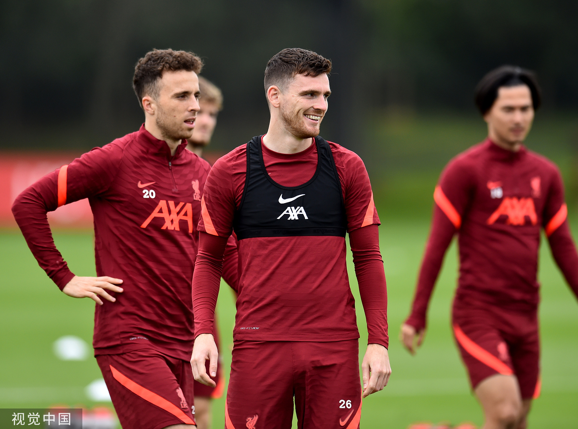 通过中前场 通过中前场